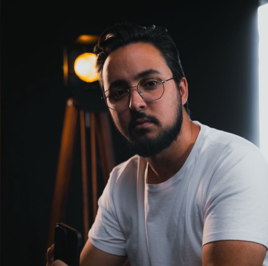 Herrison Ribeiro, pastor e líder de louvor na Casa Forte Erechim, criador do VIDE